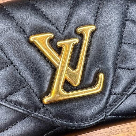 Louis Vuitton Monogram Wallet Wristlet - Picture 5 of 6